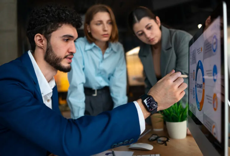 服务详情： - 开云